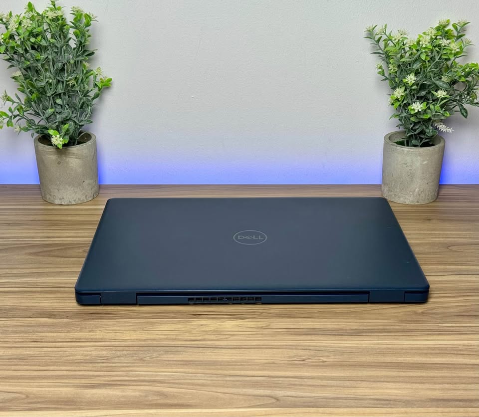 Laptop Dell Ryzen 7 Blue con Gráfica, 16 de RAM y 256 NVMe M.2 SSD 🇺🇸