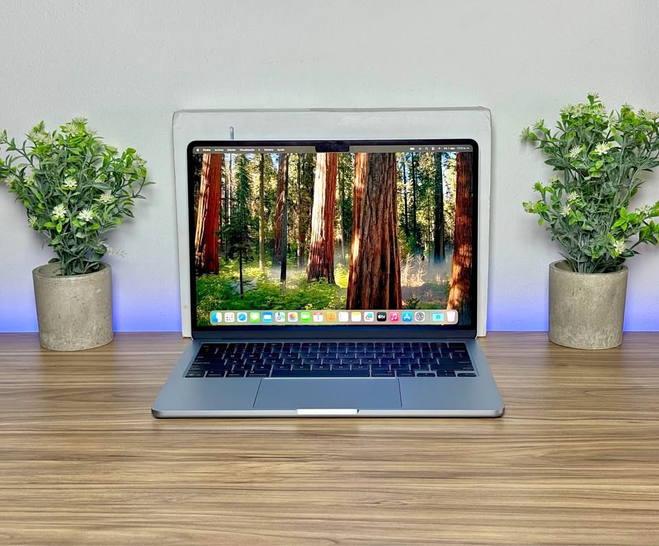MacBook Air 2025 Azul Cielo | M4 – 16 GB RAM – 256 GB SSD – 13.6”