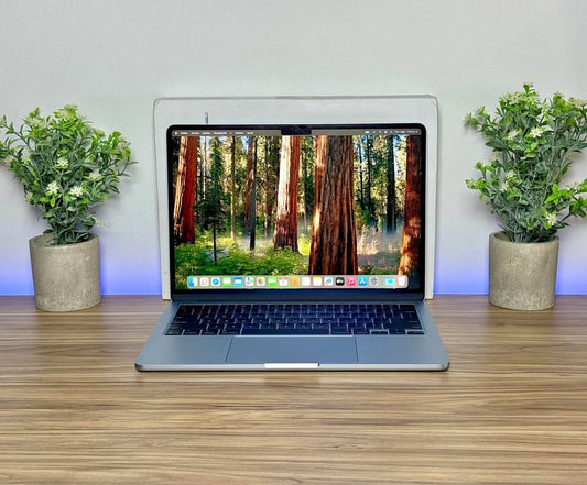 MacBook Air 2025 Azul Cielo | M4 – 16 GB RAM – 256 GB SSD – 13.6”