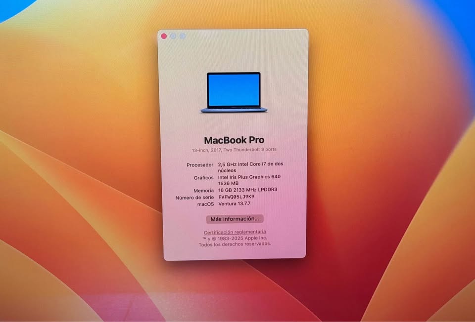 MacBook Pro 2017 | Intel i7 – 16 GB RAM – 512 GB SSD – 13.3”